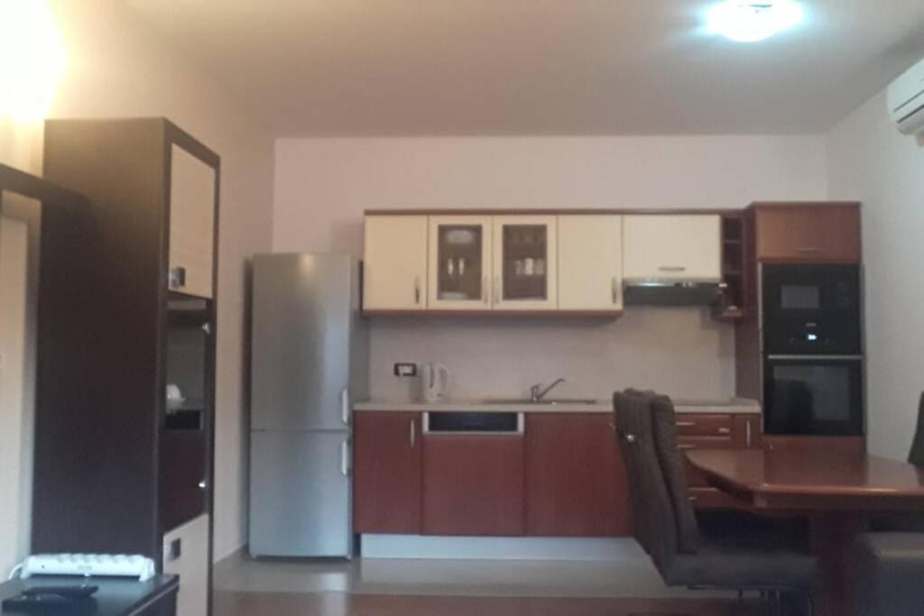 Apartman Franko - Uz Parking Пула Экстерьер фото